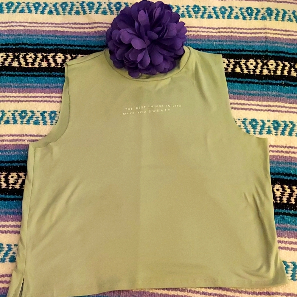 NWOT Lovers of hyouManity Crop Tanktop